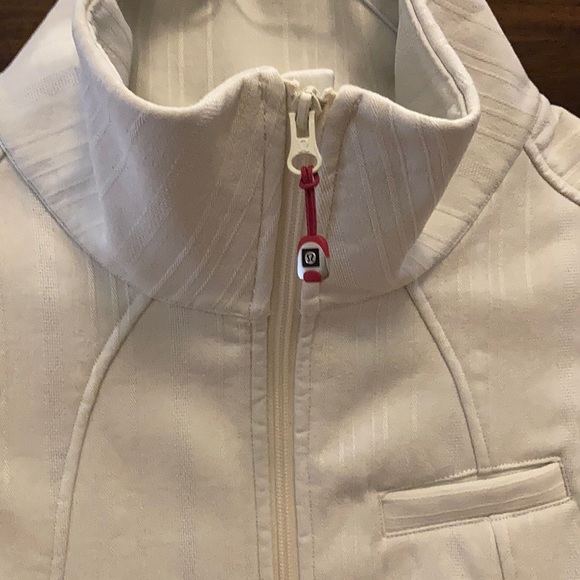 Lululemon Off-white Swing-style Jacket - Picture 2 of 6
